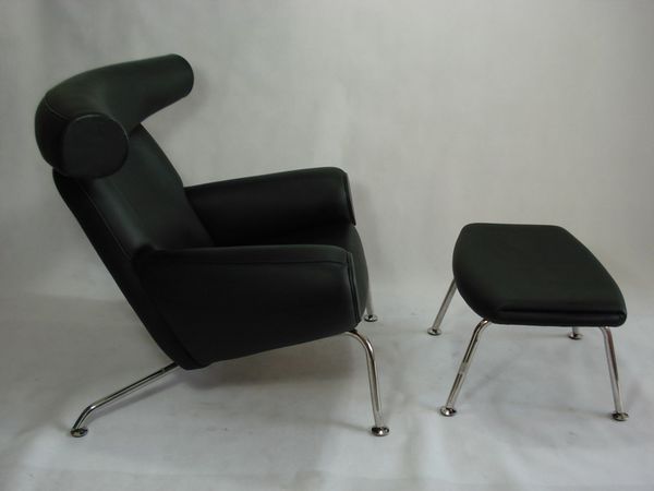 OX Lounge Chair with Ottoman in Black Italian Leather by  Hans J. Wegner[3] 