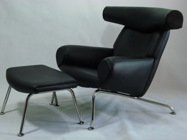 OX Lounge Chair with Ottoman in Black Italian Leather by  Hans J. Wegner[4] 