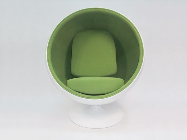 Eero Aarnio Ball Chair[2]